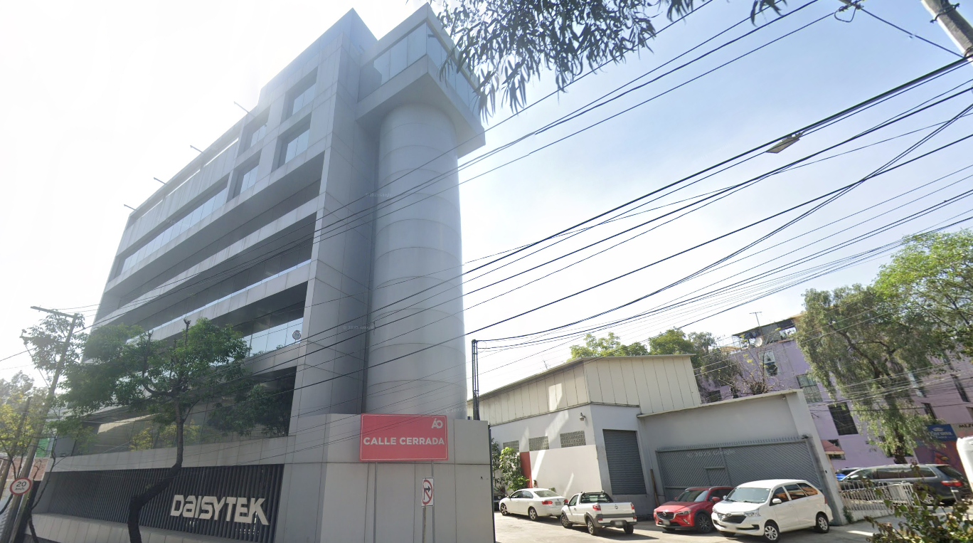 Fachada del Corporativo Martel
